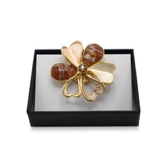 Magneet broche nr 390 fantasy goudkleurig