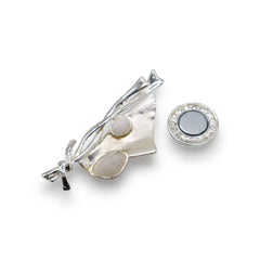 Magneet broche nr 470 fantasy zilverkleurig
