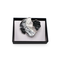 Magneet broche nr 229 fantasy zilverkleurig