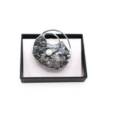 Magneet broche nr 230 fantasy zilverkleurig