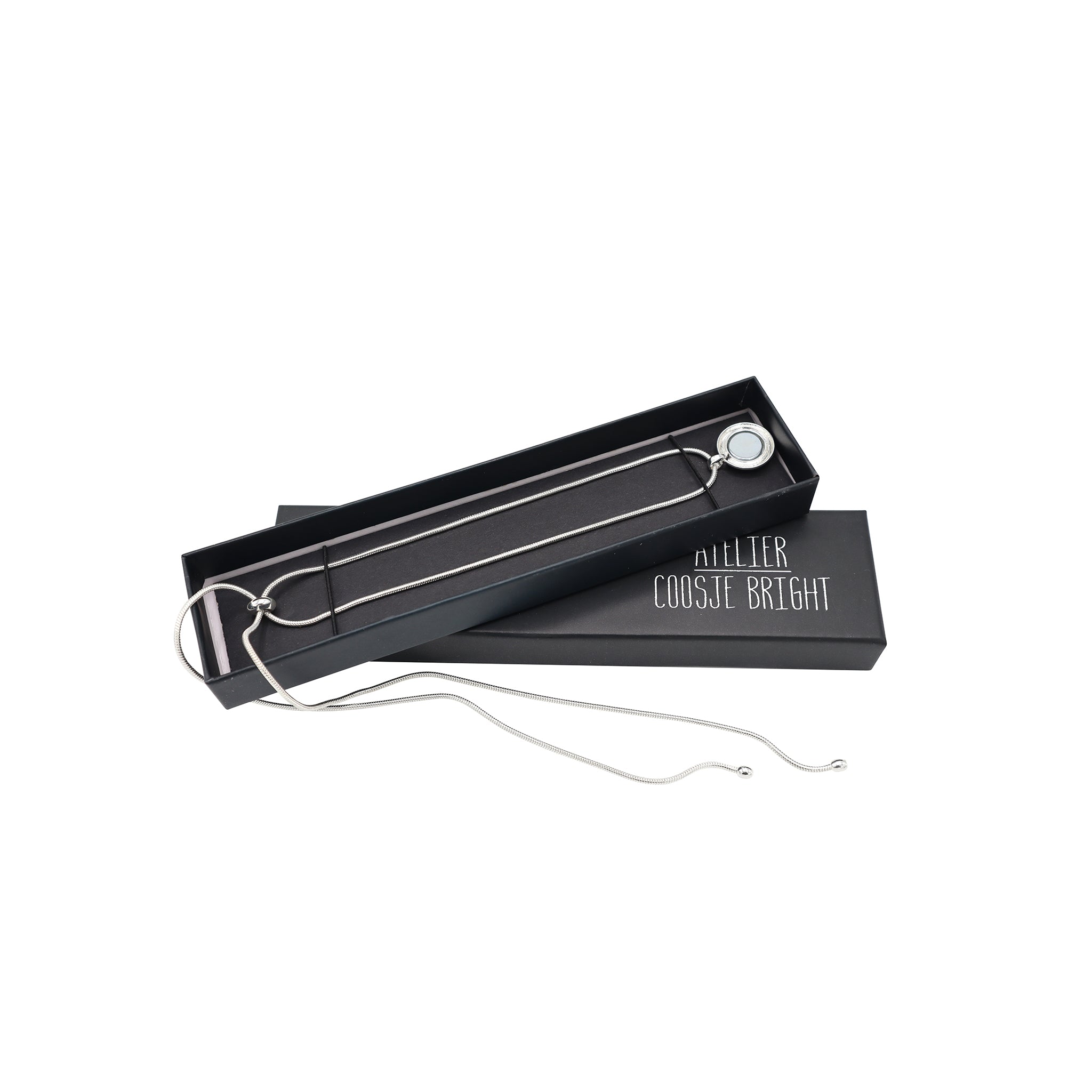 Magneet ketting zilverkleurig