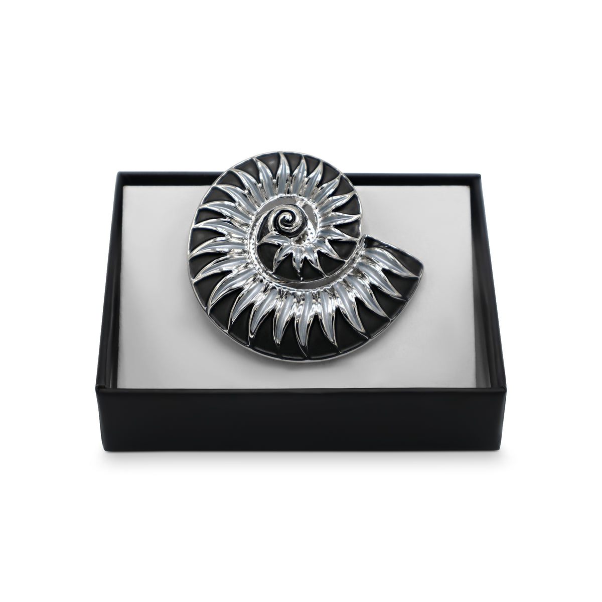 Magneet broche nr 344 fantasy zilverkleurig