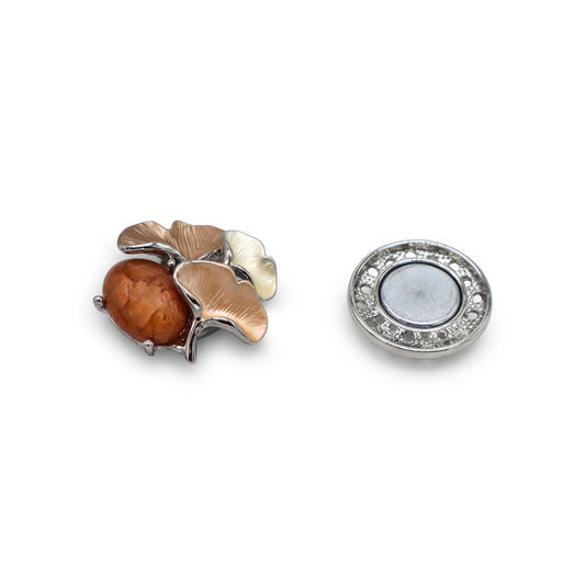 Magneet broche nr 379 fantasy zilverkleurig