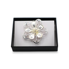 Magneet broche nr 469 fantasy zilverkleurig