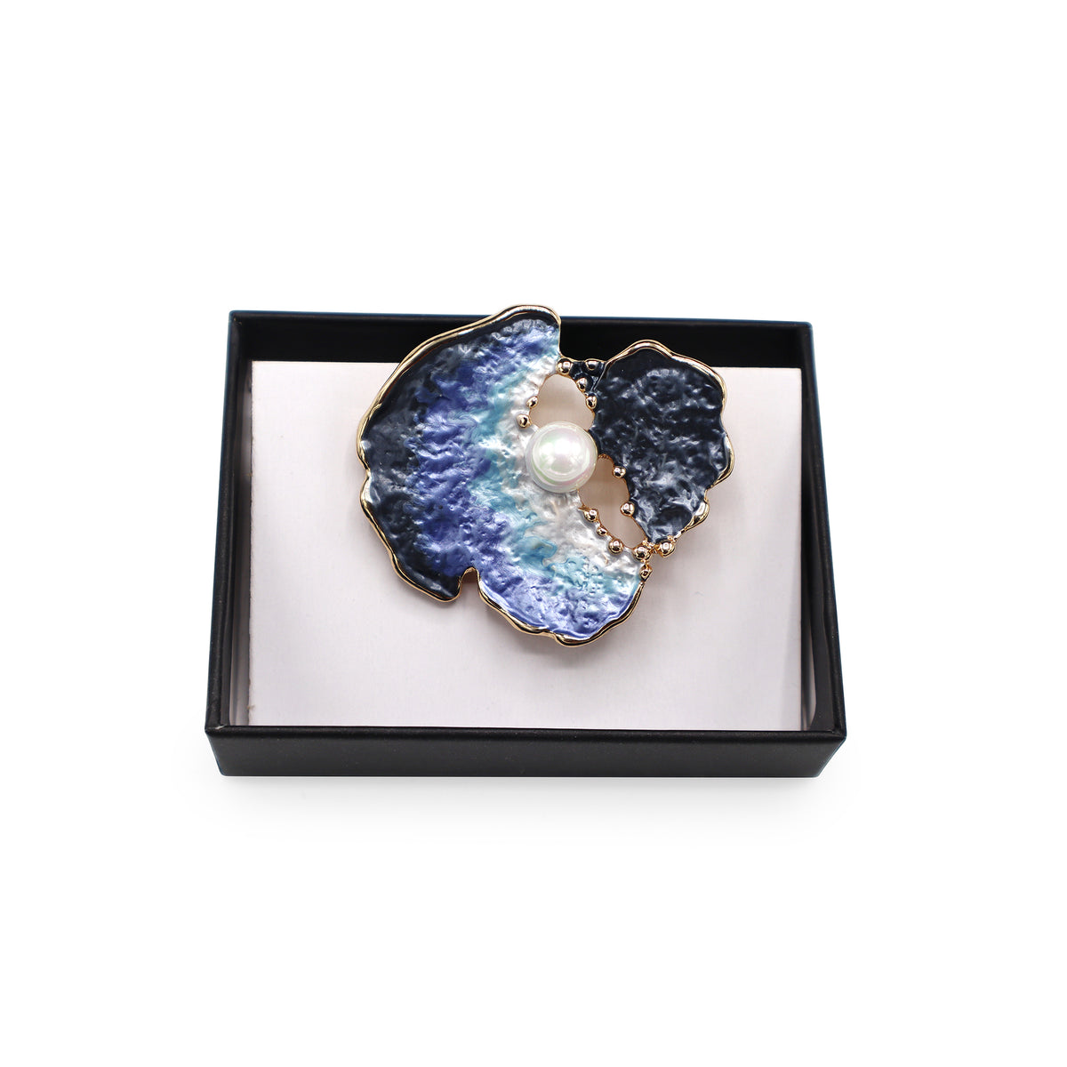 Magneet broche nr 228 fantasy goudkleurig