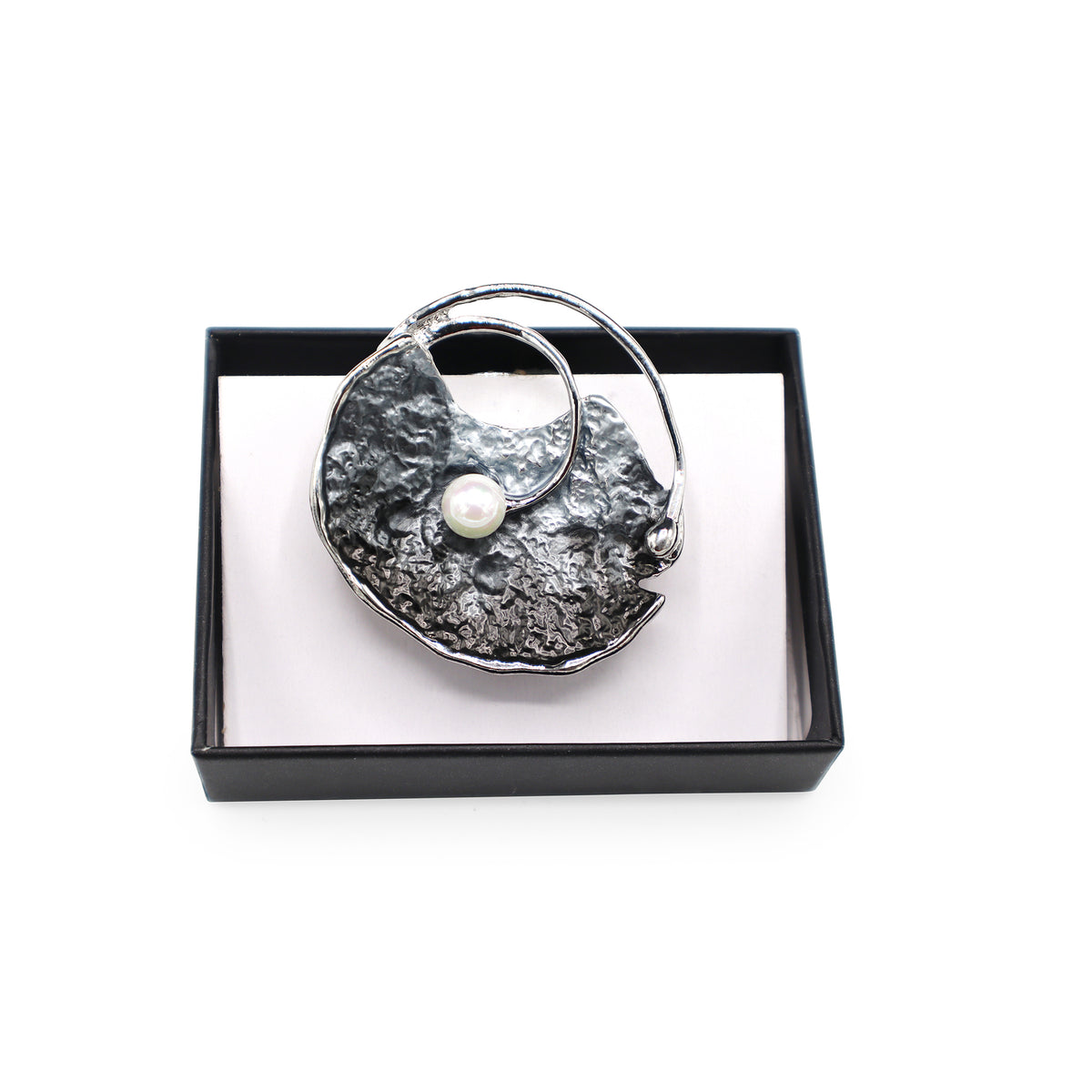 Magneet broche nr 230 fantasy zilverkleurig