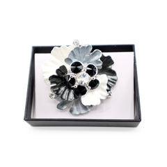 Magneet broche nr 220 fantasy zilverkleurig